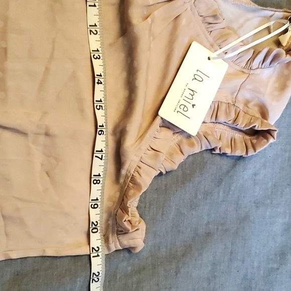 Top - Picture 5 of 7